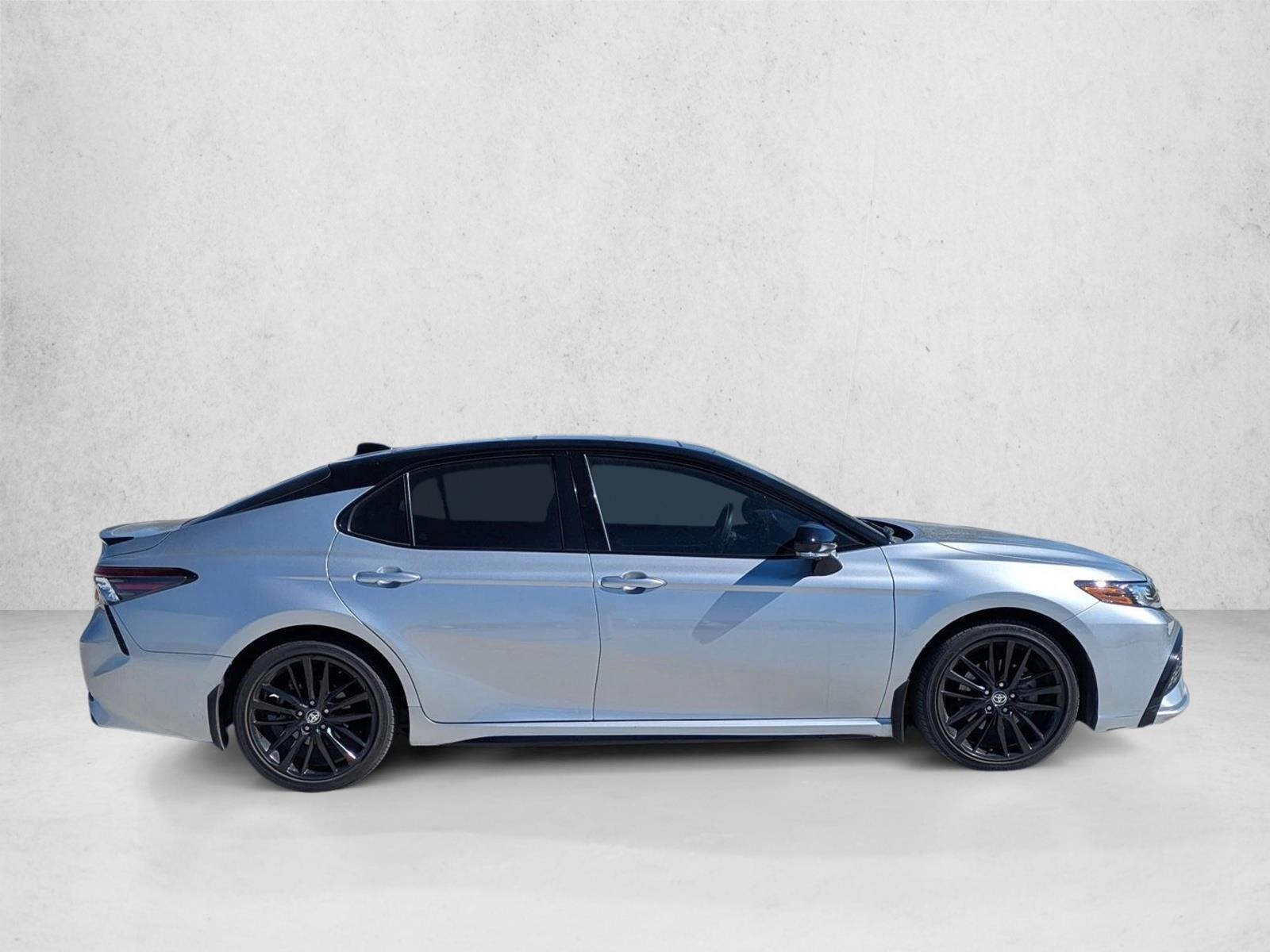 2023 Toyota Camry XSE V6 photo 4