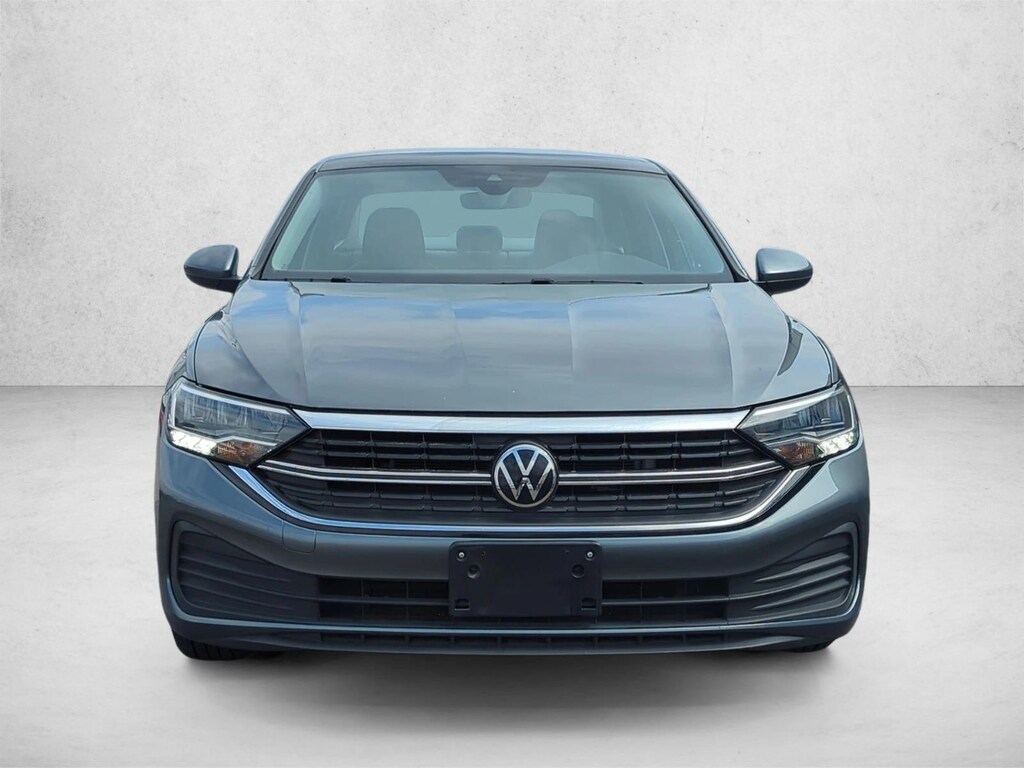 Used 2024 Volkswagen Jetta 1.5T SE Sedan