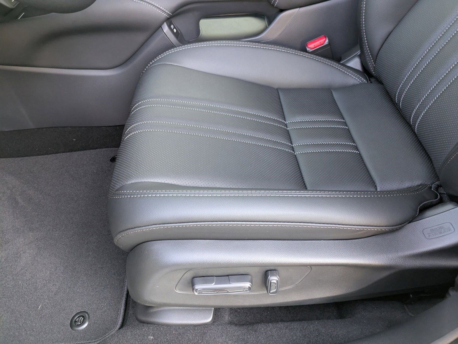 2026 Honda HR-V EX-L photo 4