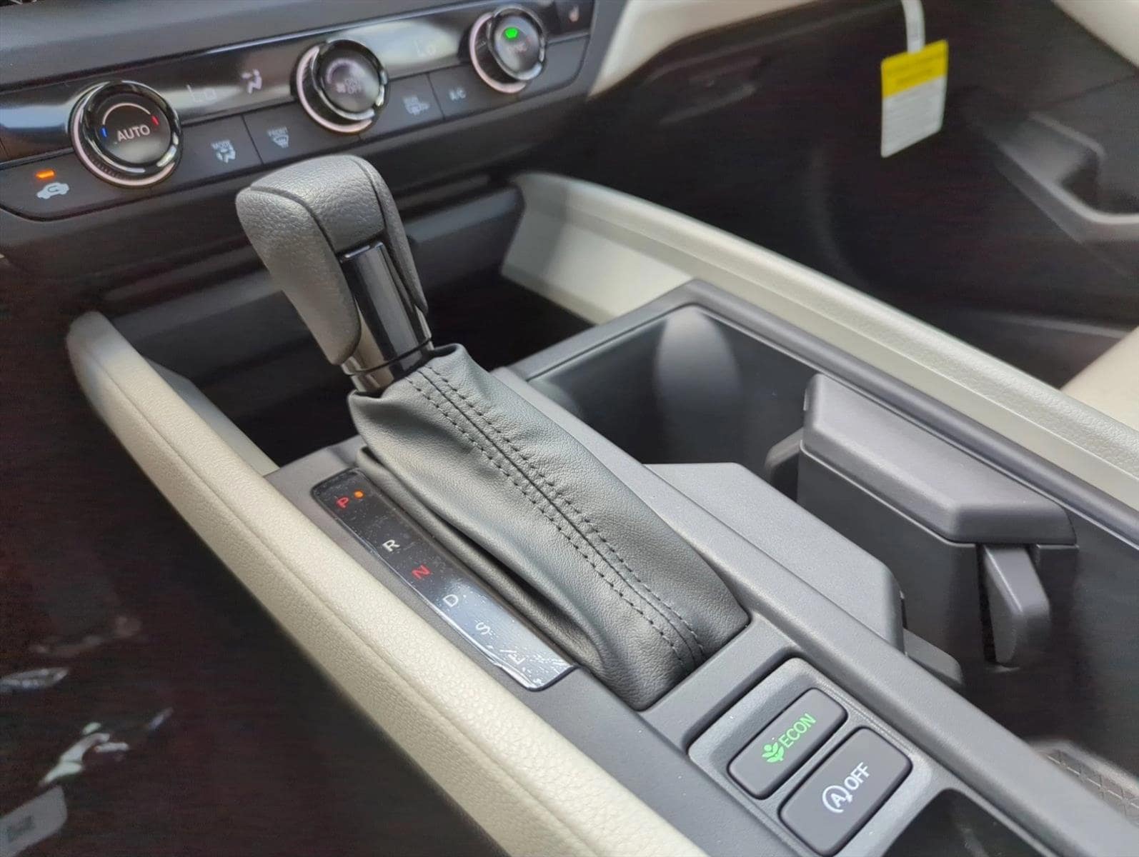 2025 Honda Accord SE - Photo 19