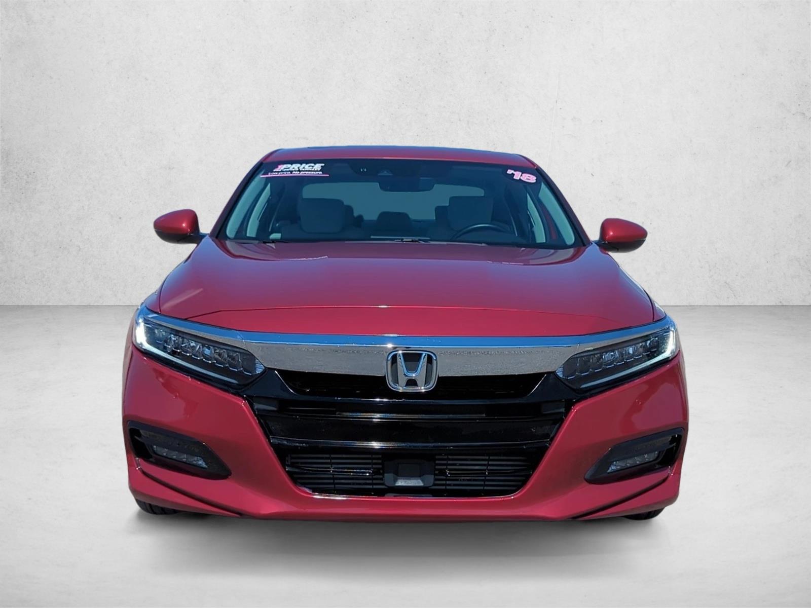 2018 Honda Accord Touring 2.0T photo 2