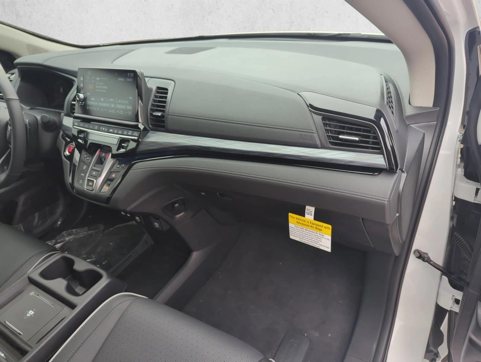 2026 Honda Odyssey Elite photo 4