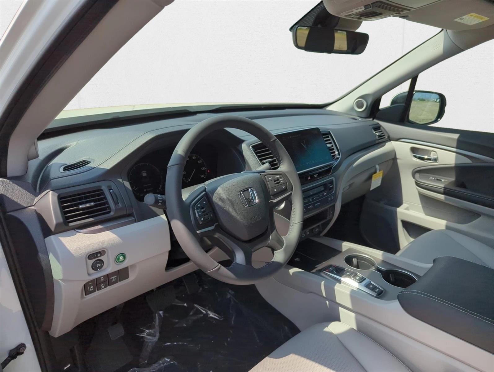 2025 Honda Ridgeline RTL photo 3