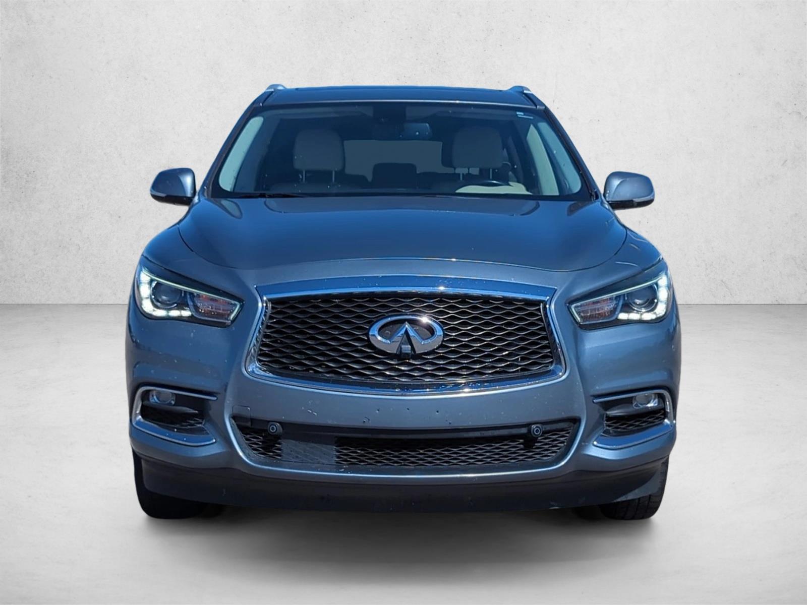 2017 Infiniti QX60 Premium Plus photo 2
