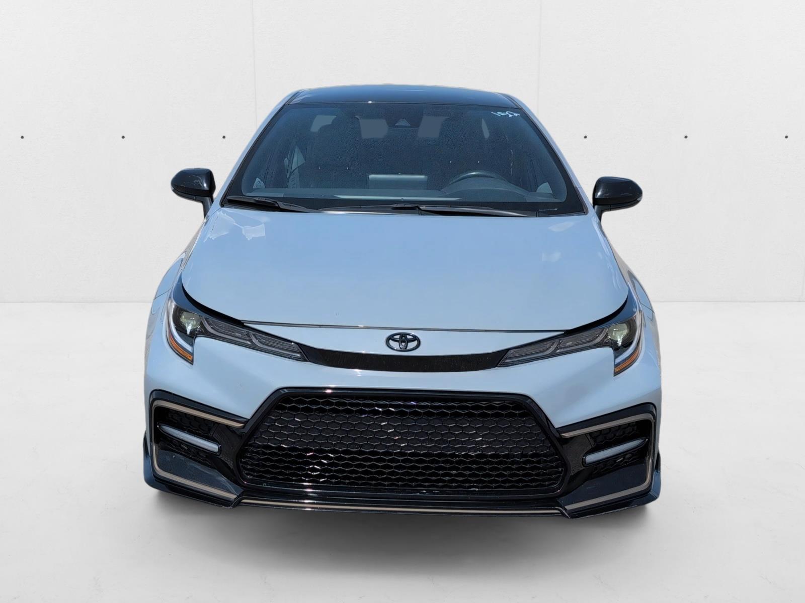 2022 Toyota Corolla SE photo 2