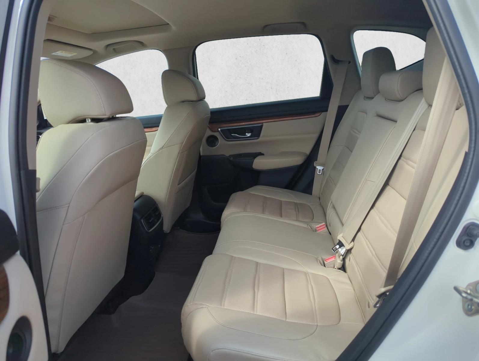 2017 Honda CR-V Touring - Photo 17