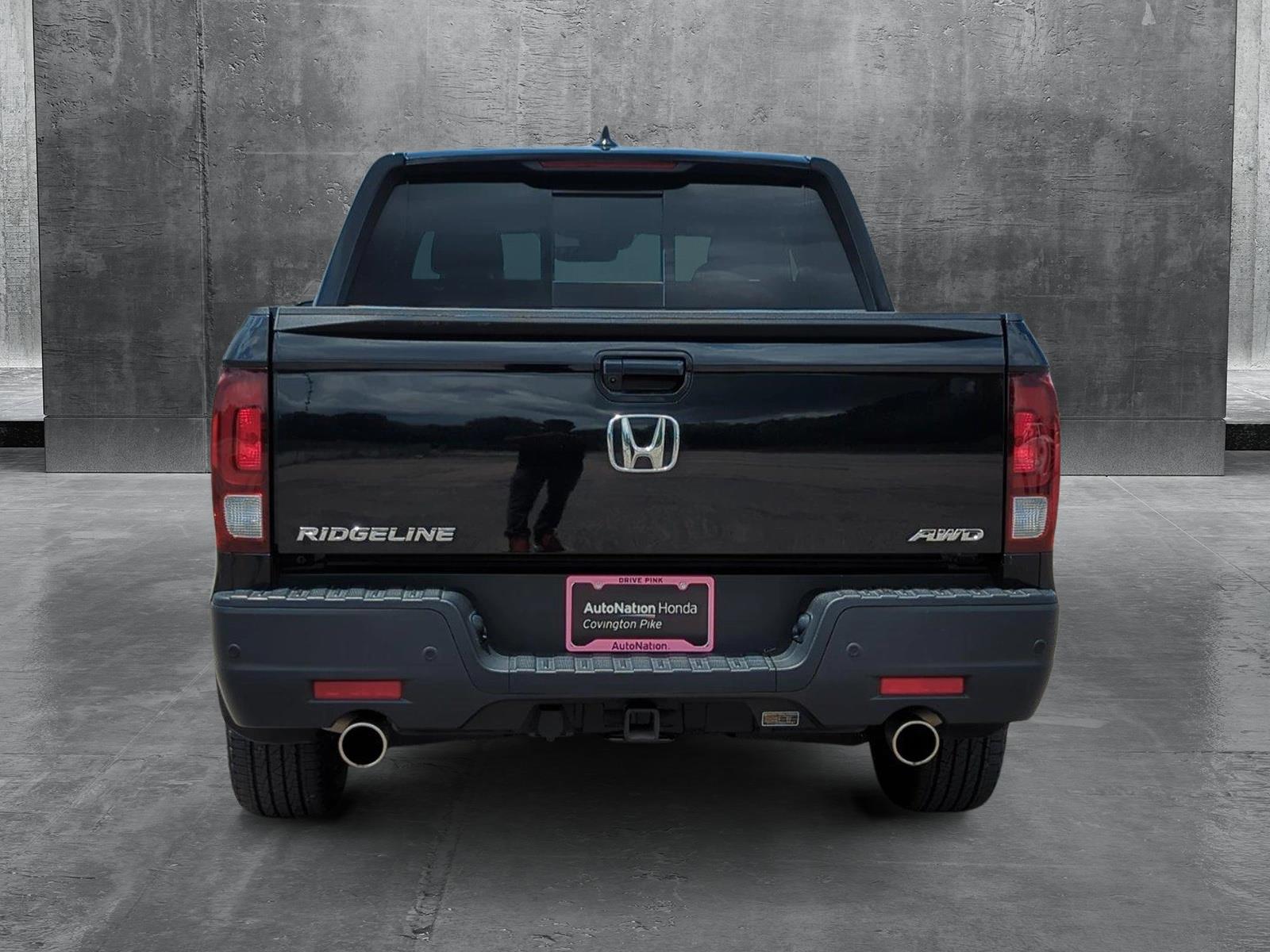 2022 Honda Ridgeline Black Edition photo 4