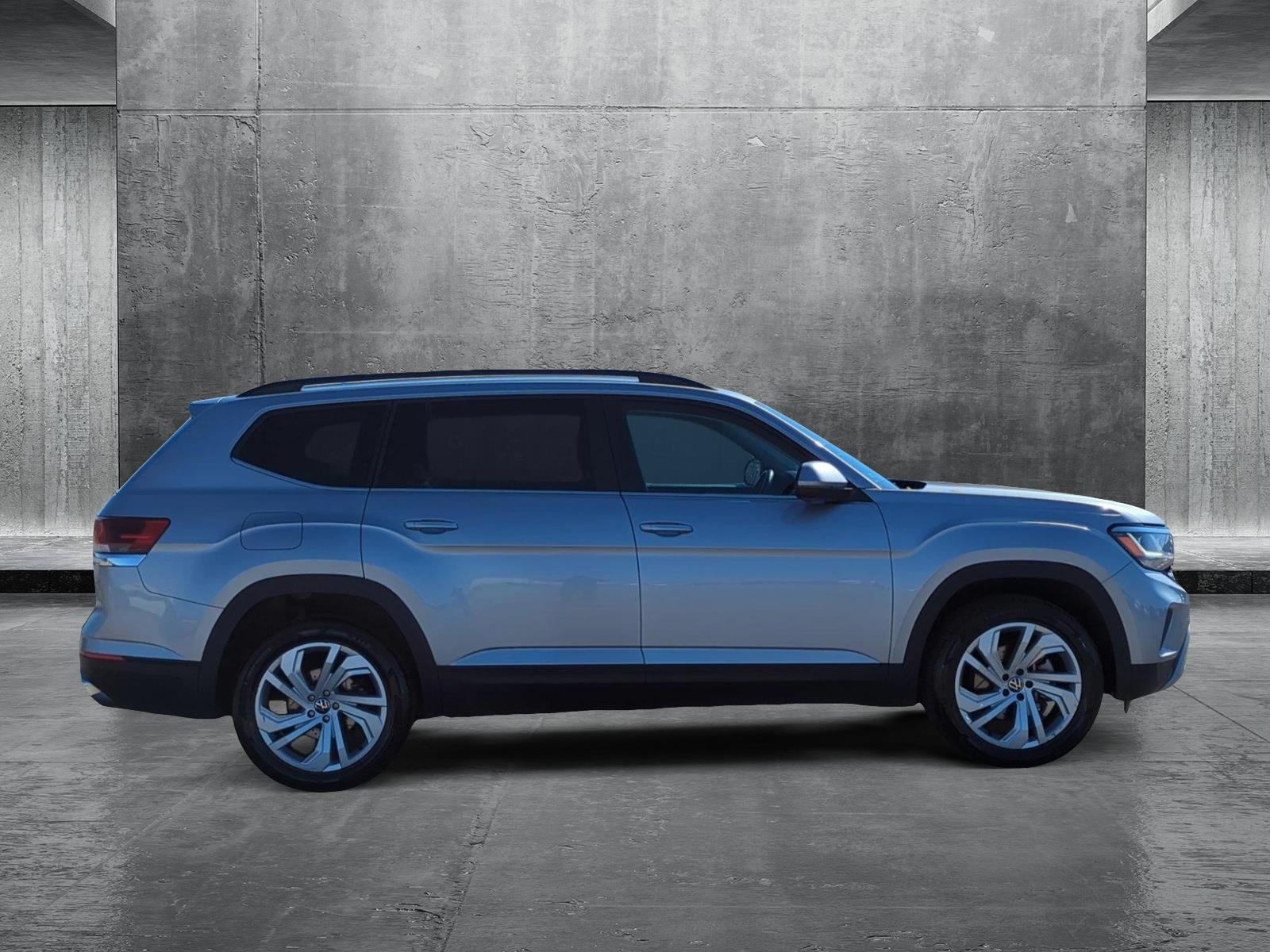 2022 Volkswagen Atlas V6 SE Technology photo 4
