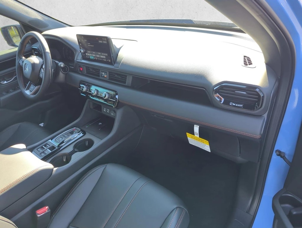 New 2025 Honda Pilot TrailSport SUV