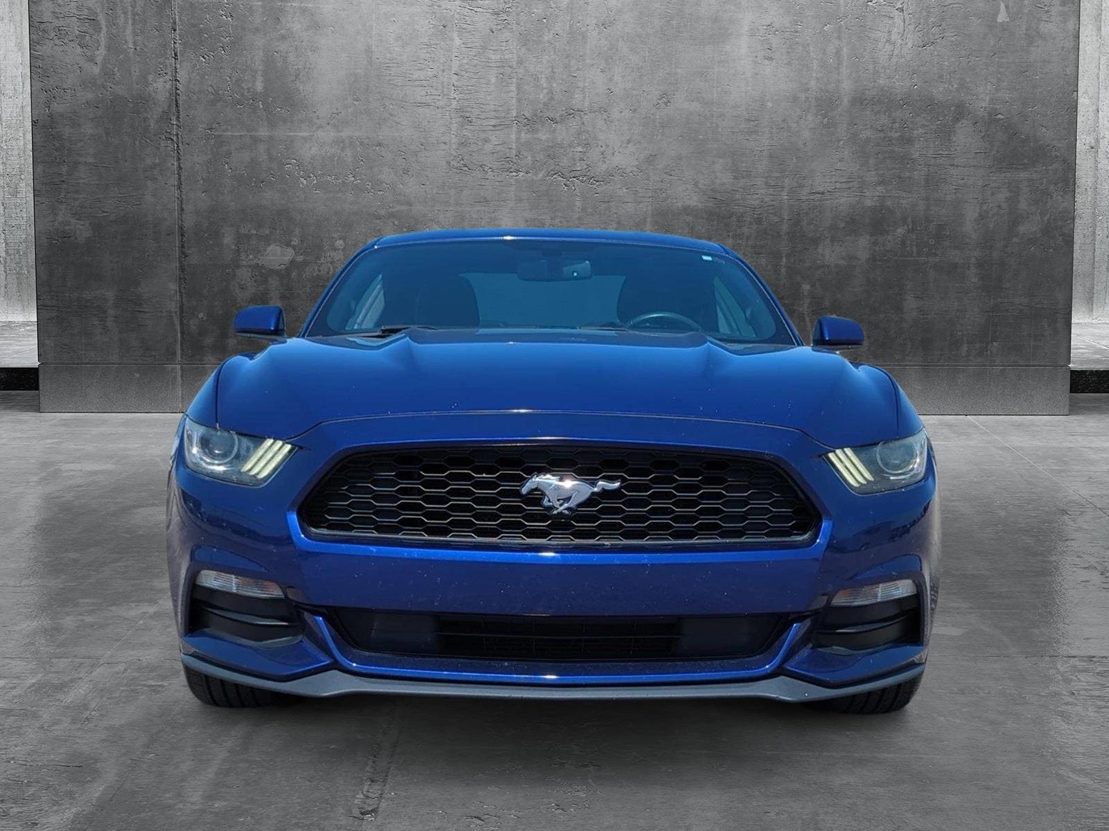 Used 2016 Ford Mustang V6 with VIN 1FA6P8AM6G5255048 for sale in Memphis, TN