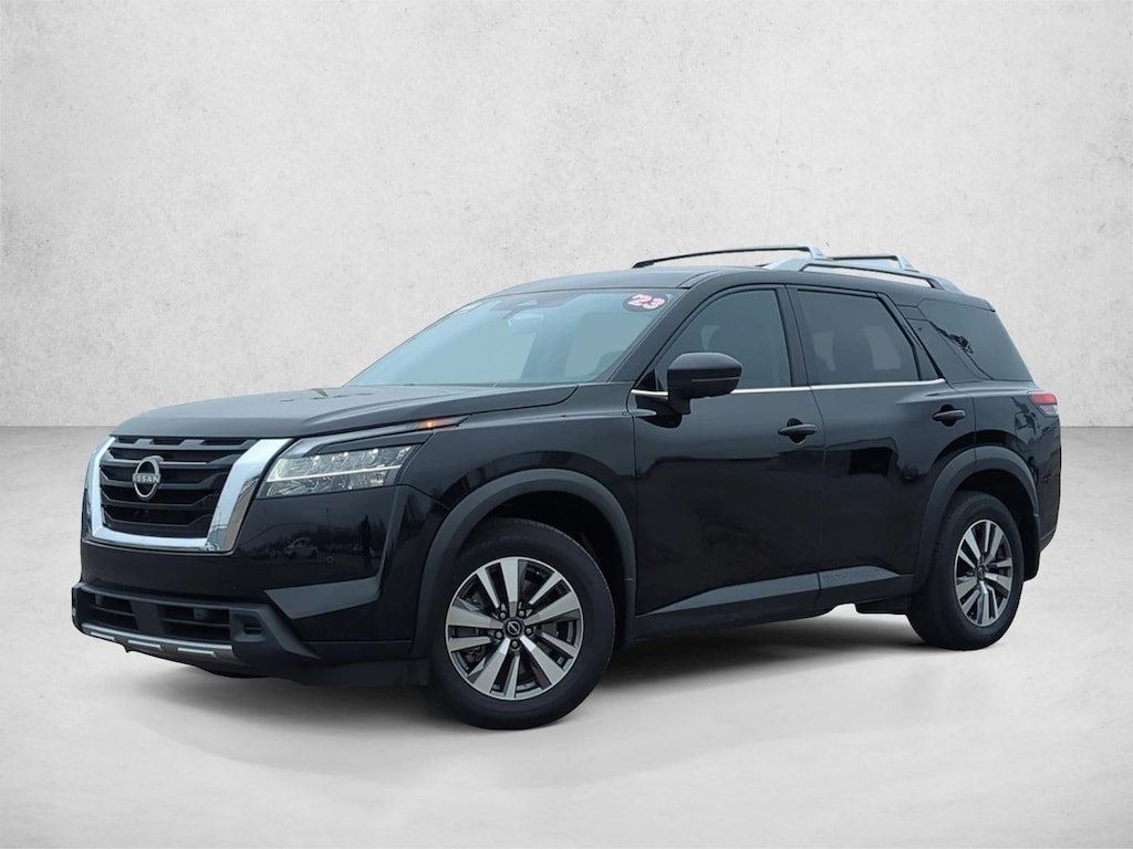 Used 2023 Nissan Pathfinder SL SUV