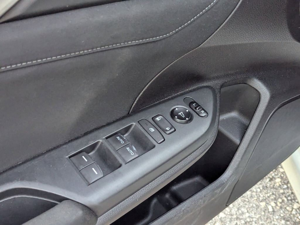 Used 2017 Honda Civic EX Hatchback