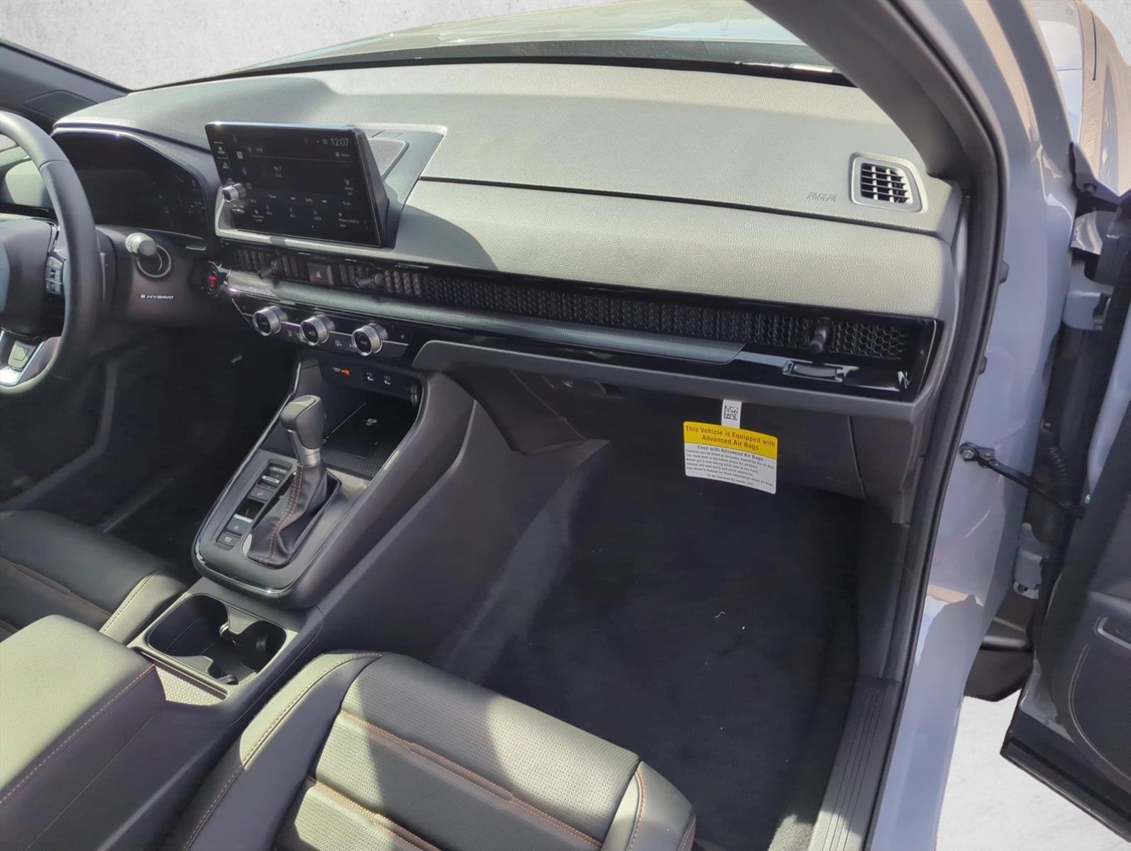 2026 Honda CR-V Hybrid Sport Touring photo 3