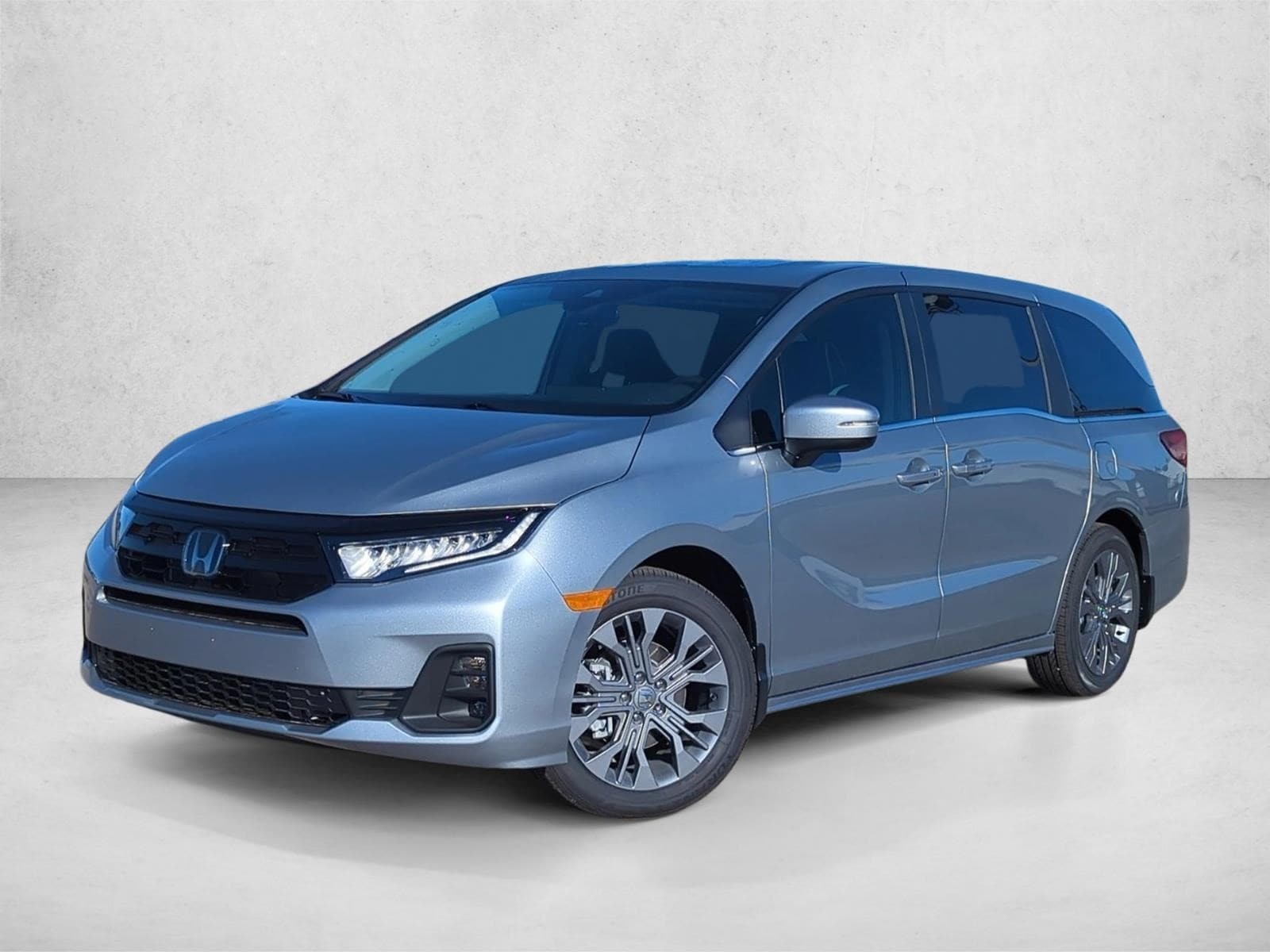 2026 Honda Odyssey Touring's photo