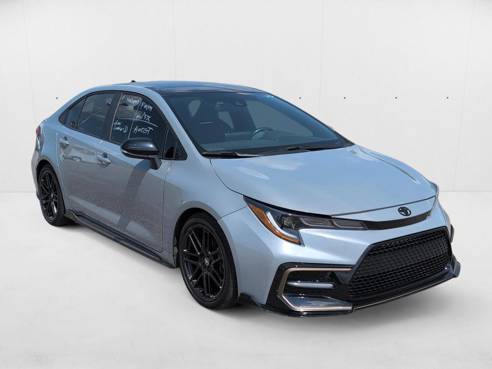 2022 Toyota Corolla SE photo 3