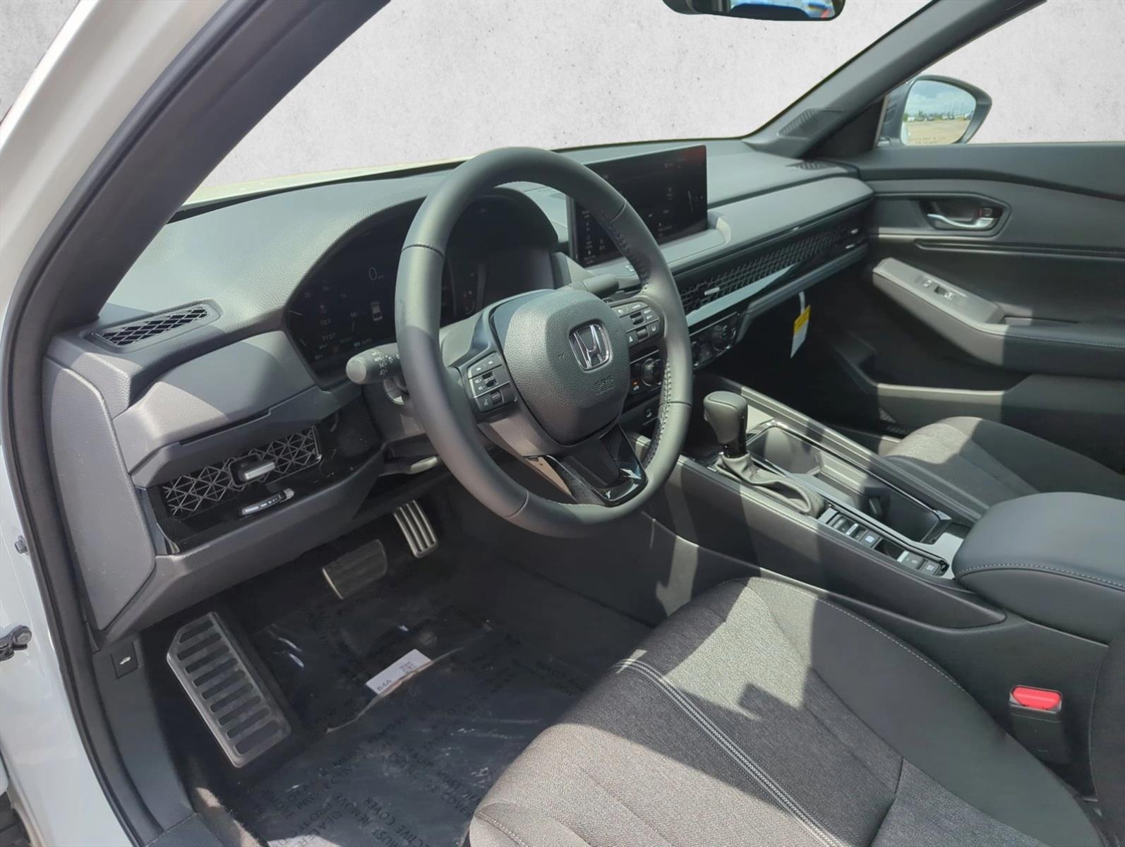 2025 Honda Accord Hybrid Sport - Photo 16