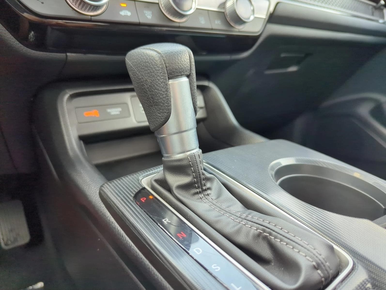 2025 Honda Civic LX - Photo 10
