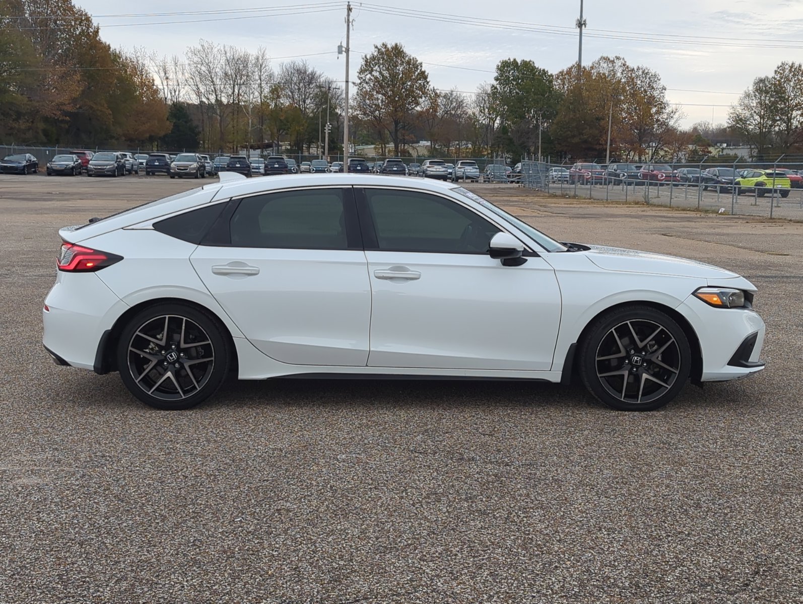 2022 Honda Civic Sport Touring Hatchback photo 4