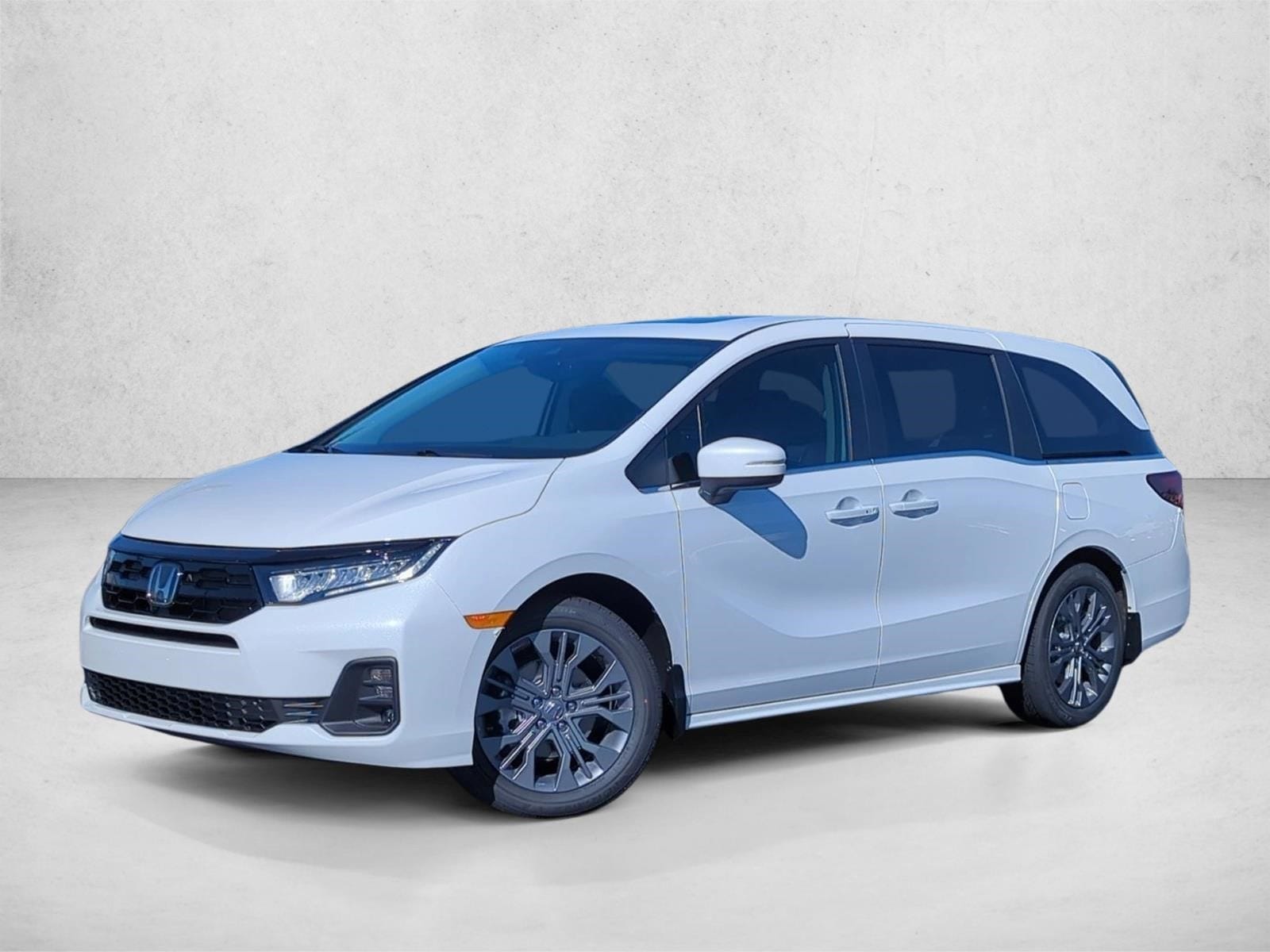 2026 Honda Odyssey Touring's photo