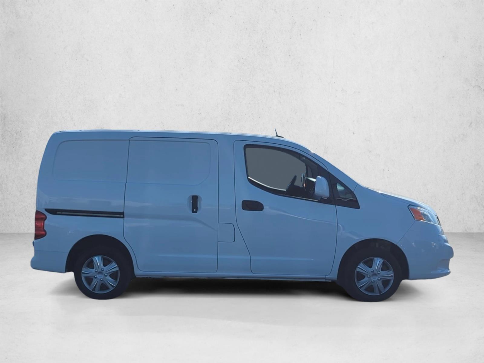 2020 Nissan NV200 SV photo 4