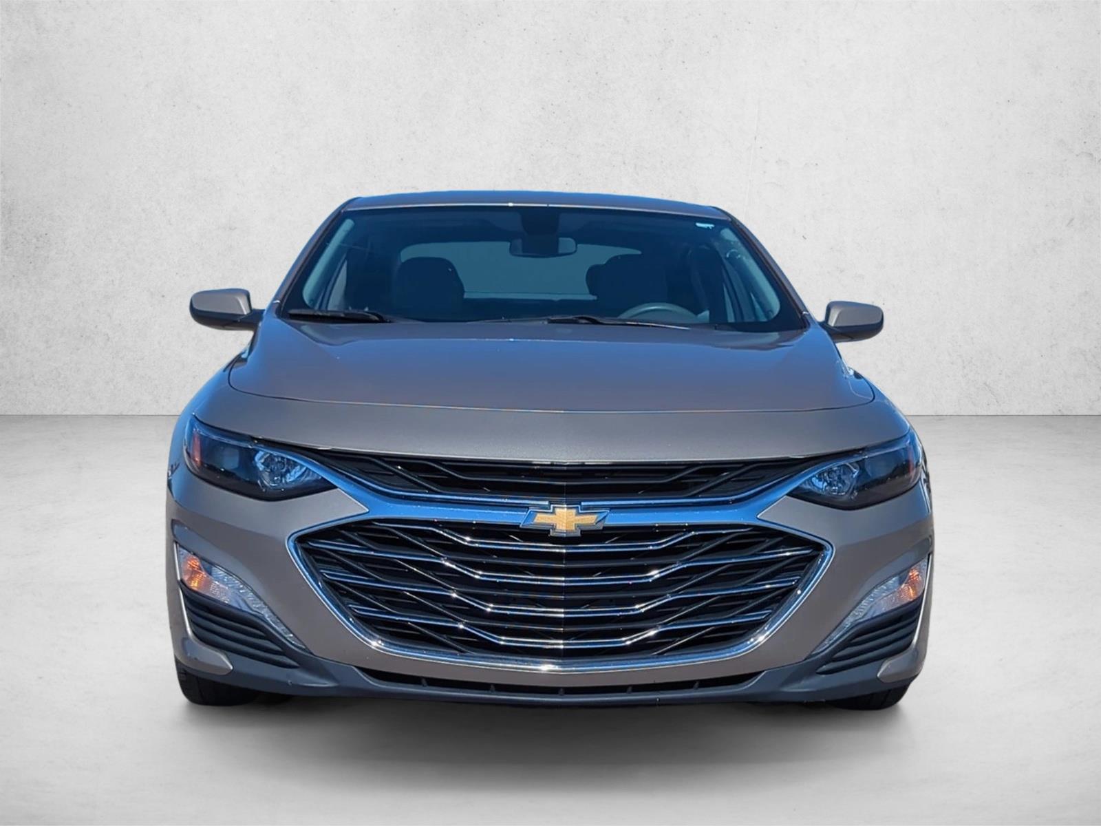2022 Chevrolet Malibu 1LT photo 2