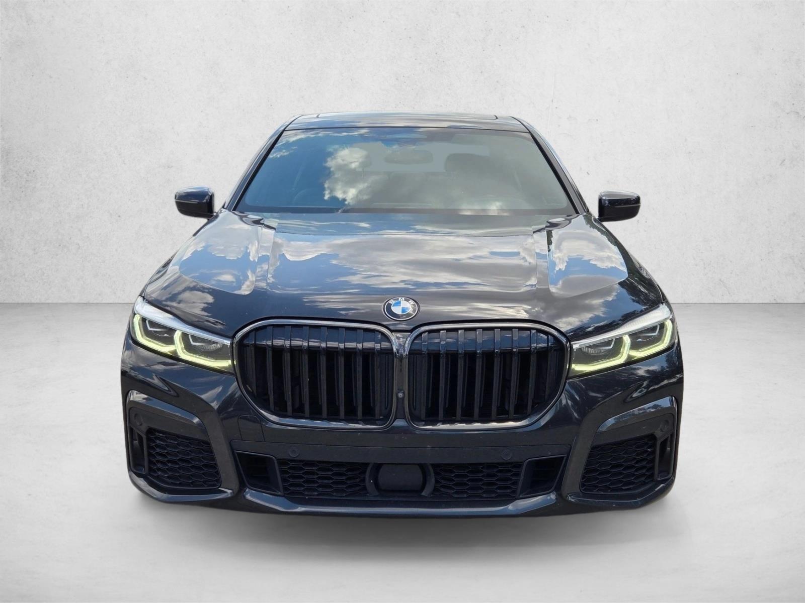 2022 Bmw 750i xDrive Sedan photo 2