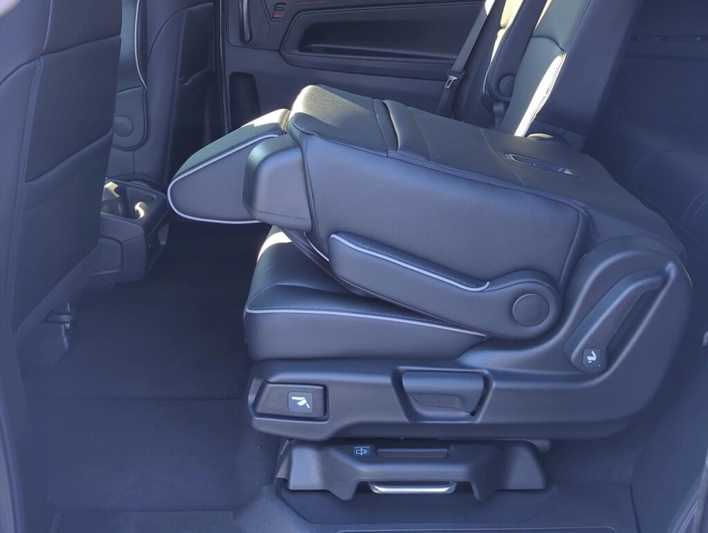 New 2026 Honda Odyssey Touring Van Passenger