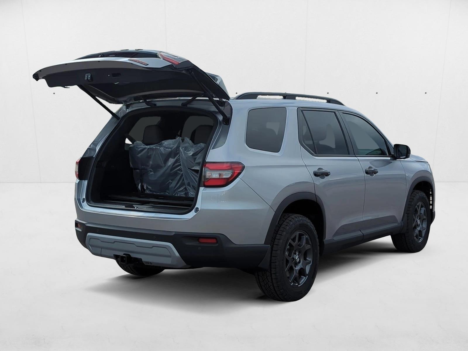 2025 Honda Pilot TrailSport photo 2