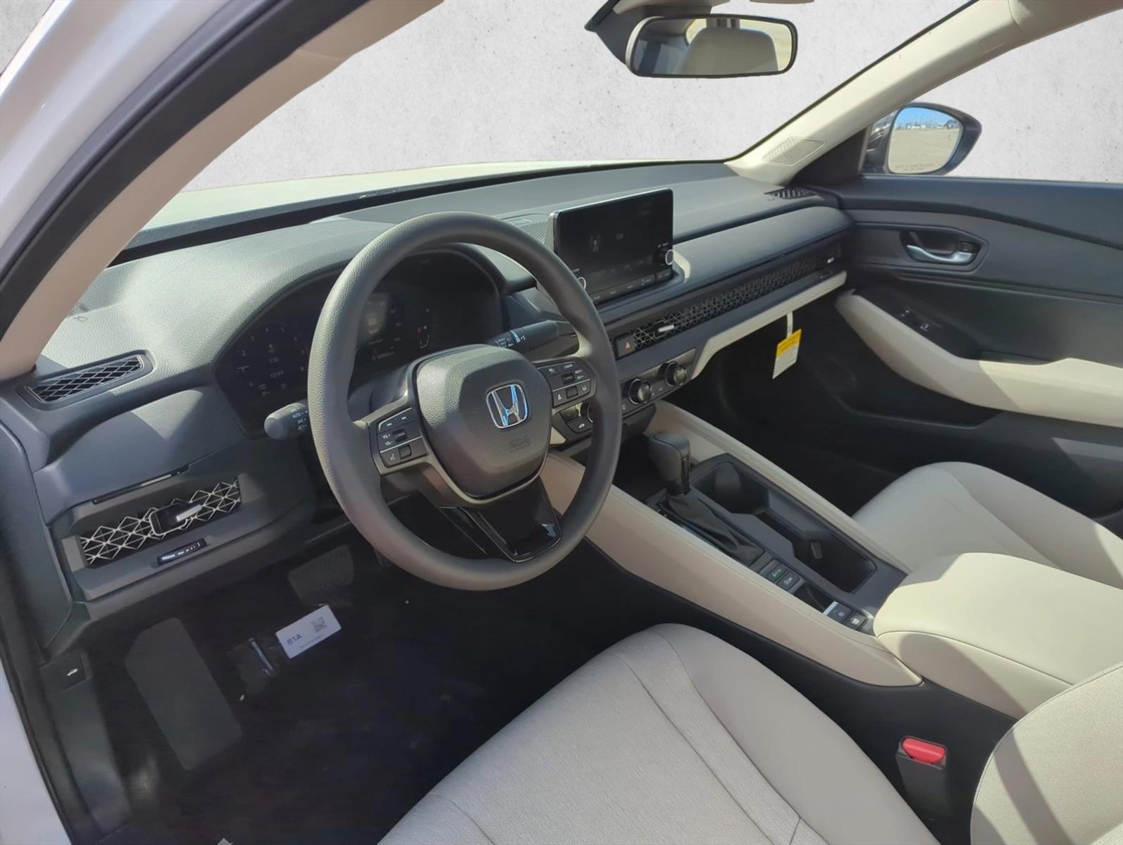 2025 Honda Accord SE photo 3