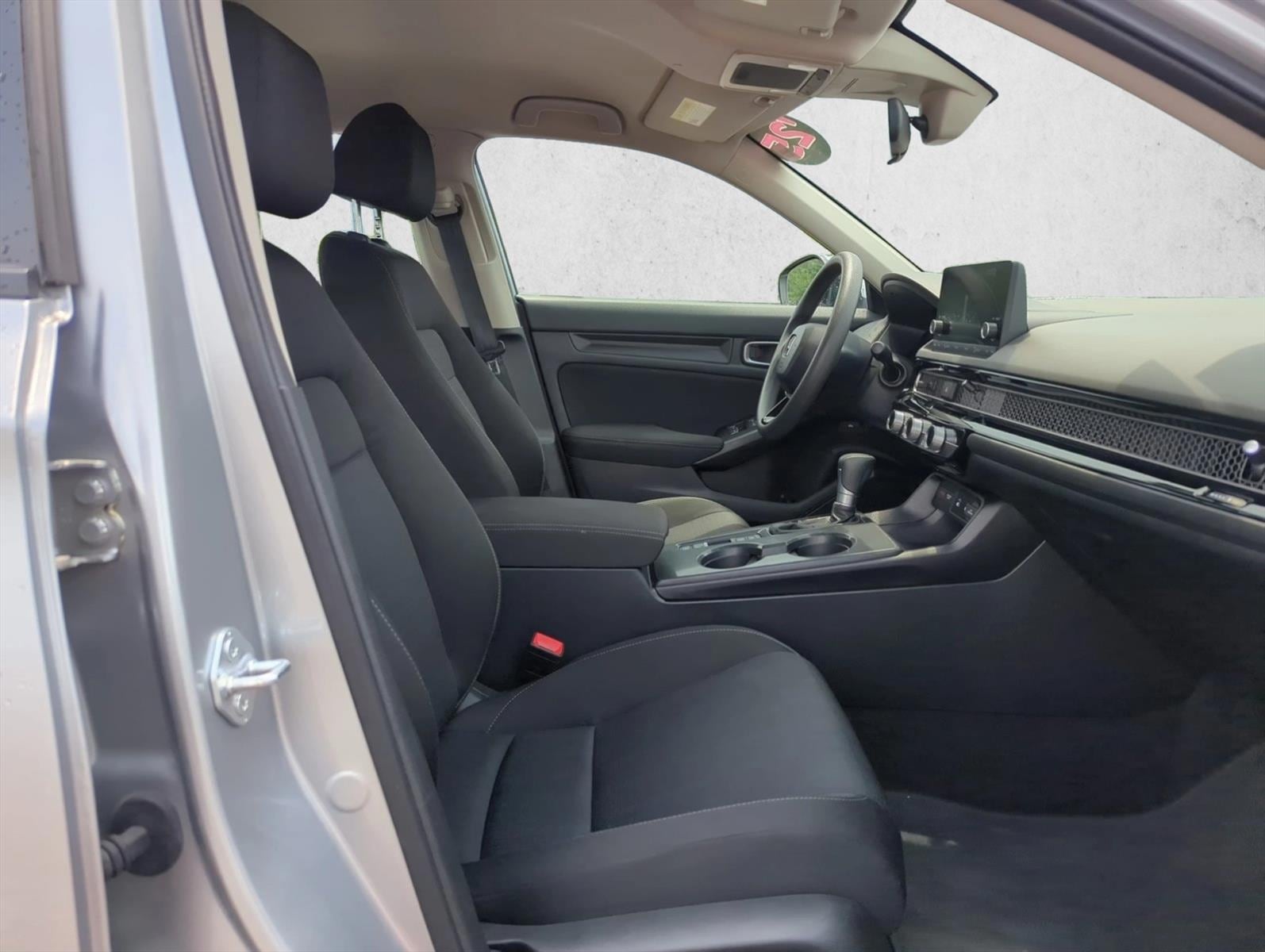 2025 Honda Civic LX - Photo 18
