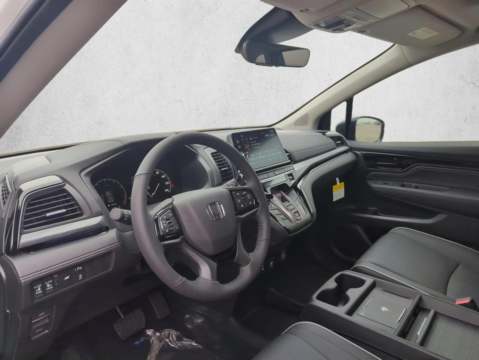 2026 Honda Odyssey Elite photo 3