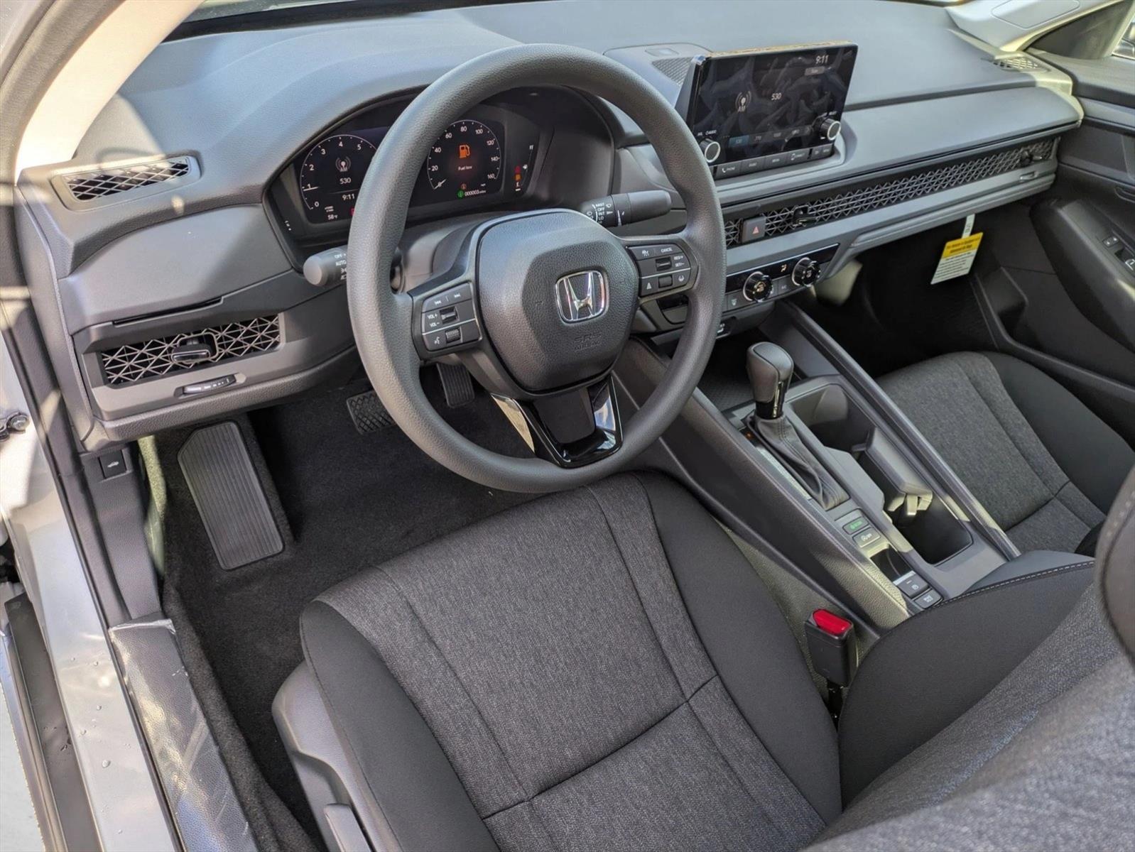 2025 Honda Accord LX photo 3