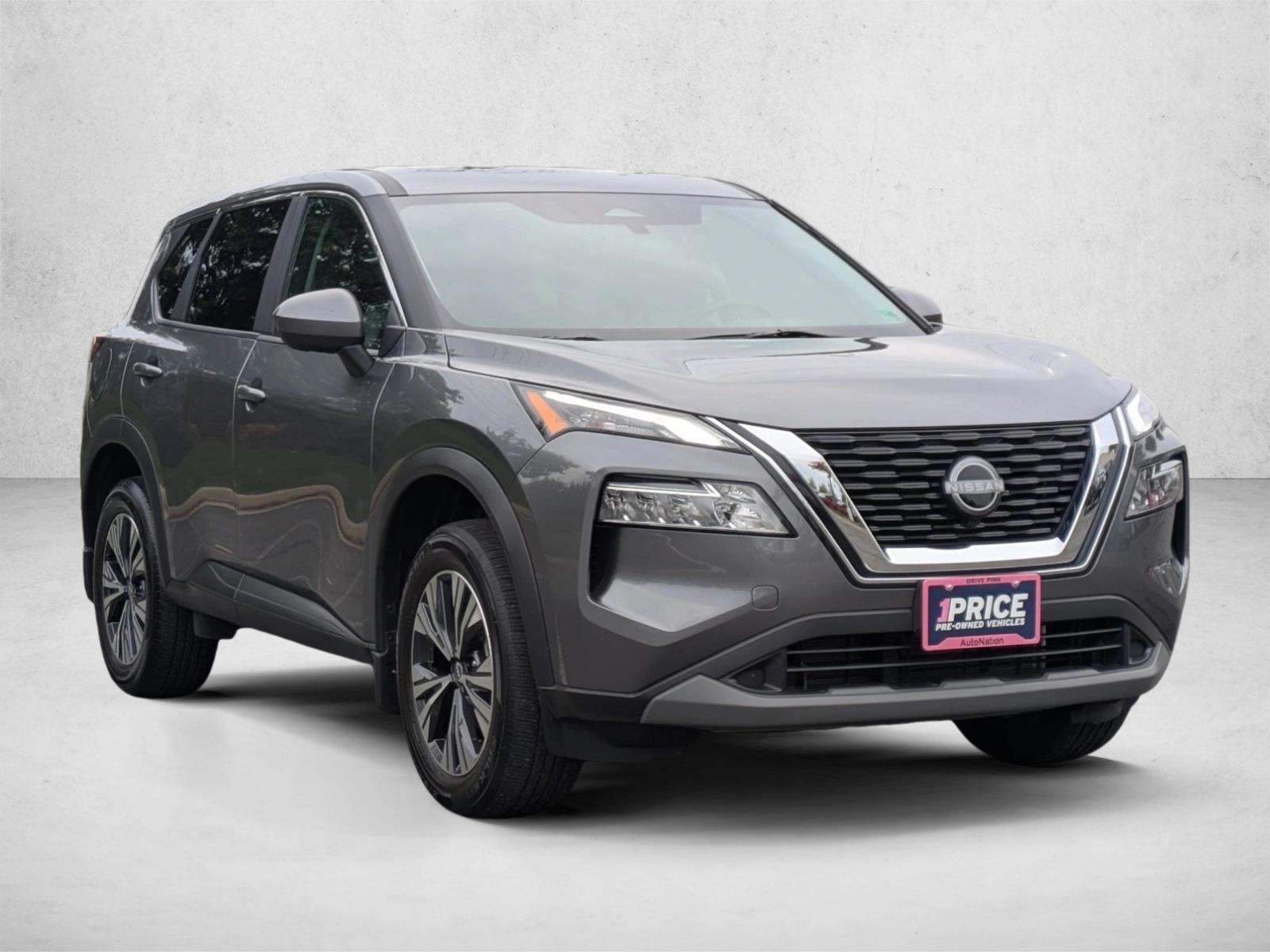 2023 Nissan Rogue SV photo 3