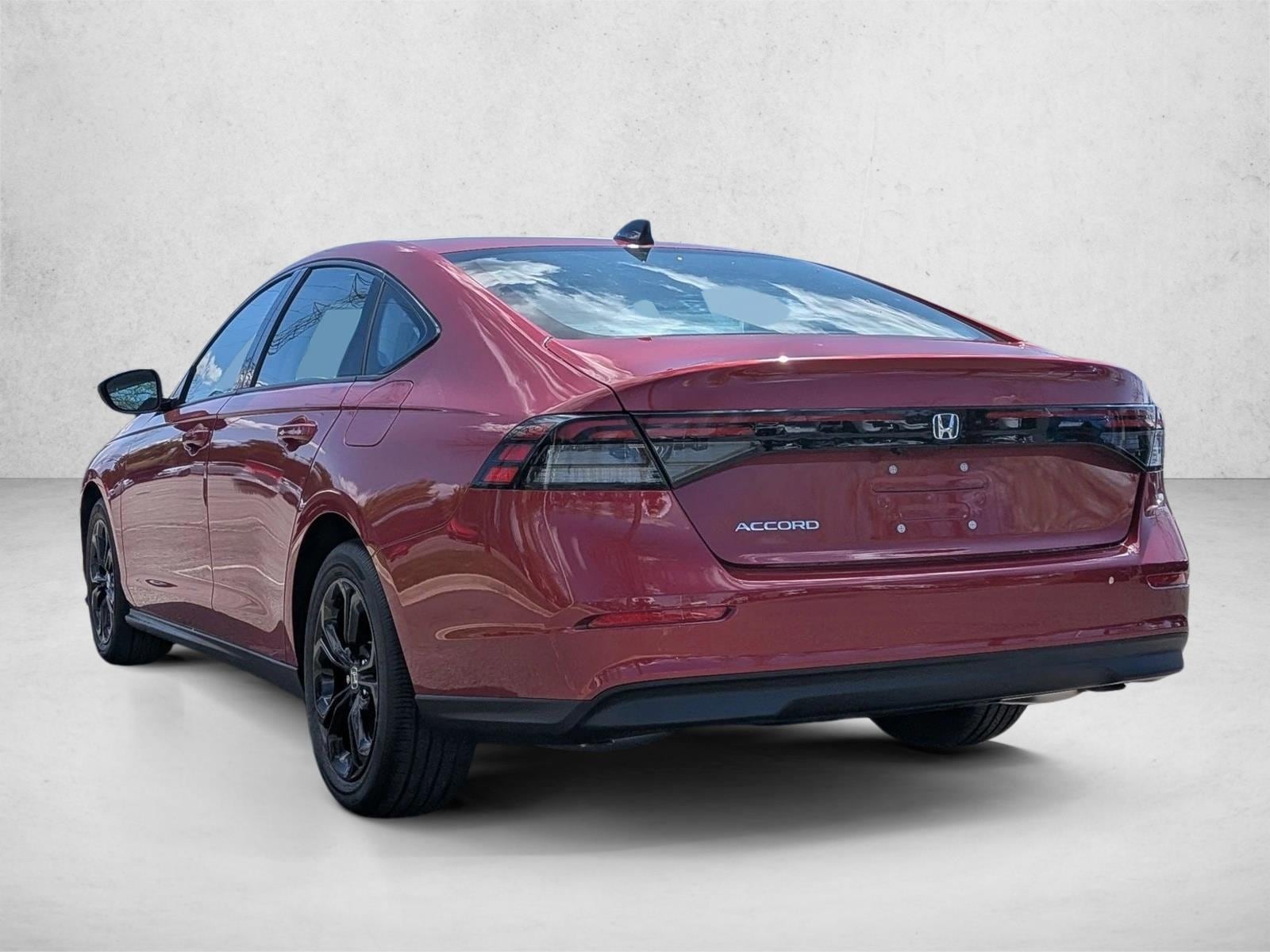 2025 Honda Accord SE - Photo 9