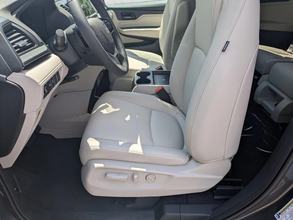 New 2026 Honda Odyssey EX-L Van Passenger