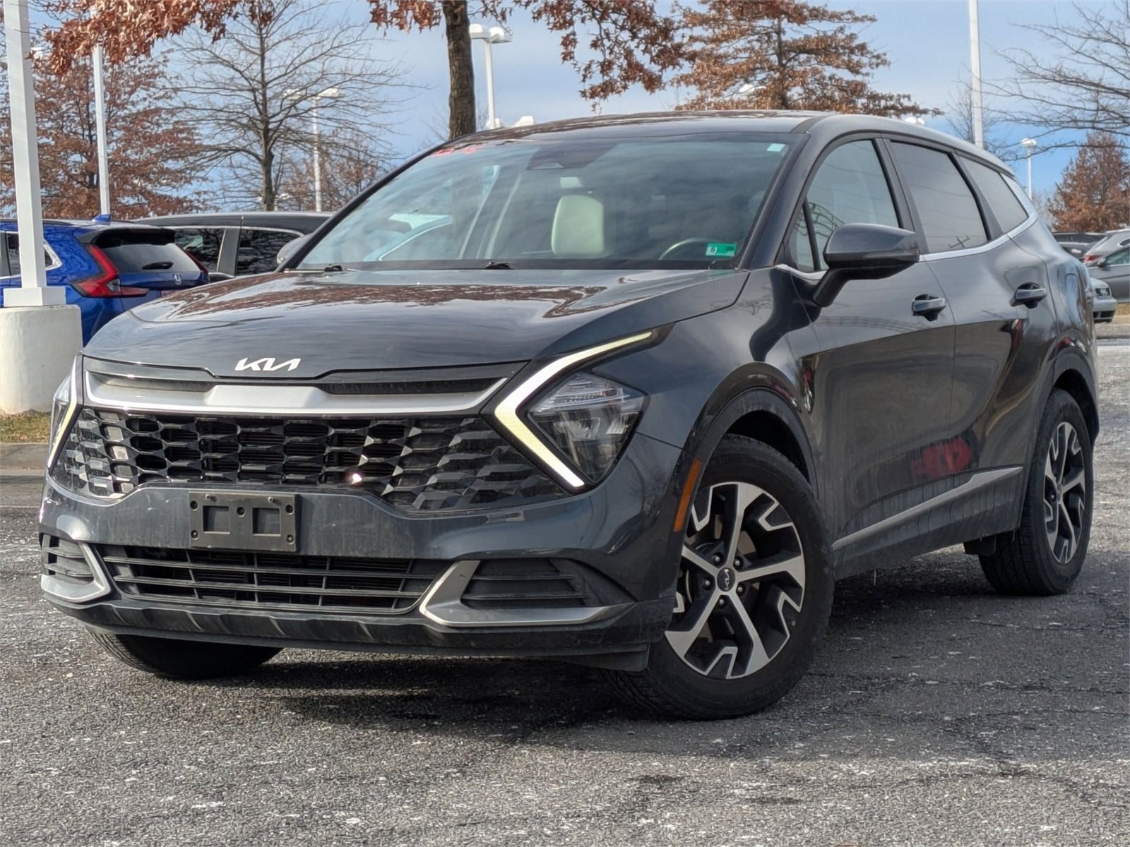 2023 Kia Sportage EX's photo