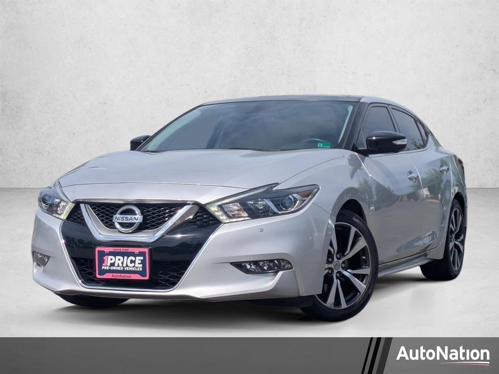 2016 Nissan Maxima Platinum's photo