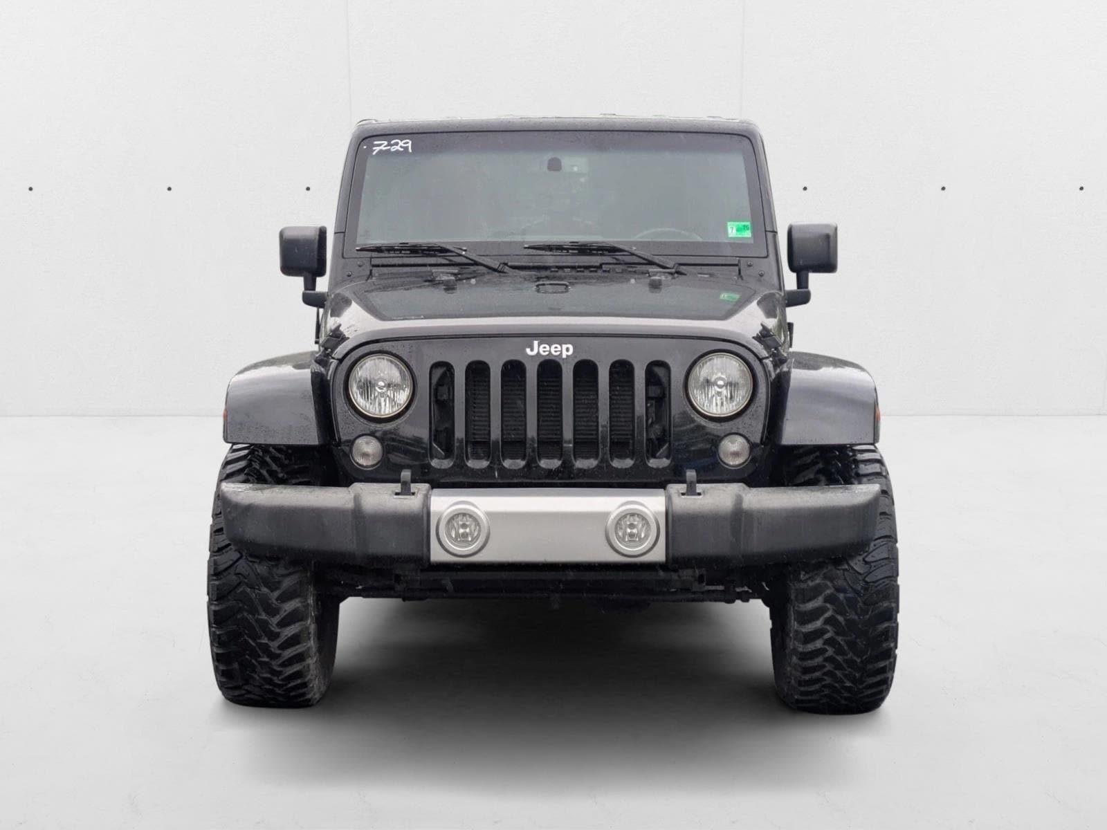 2015 Jeep Wrangler Unlimited Sahara photo 2