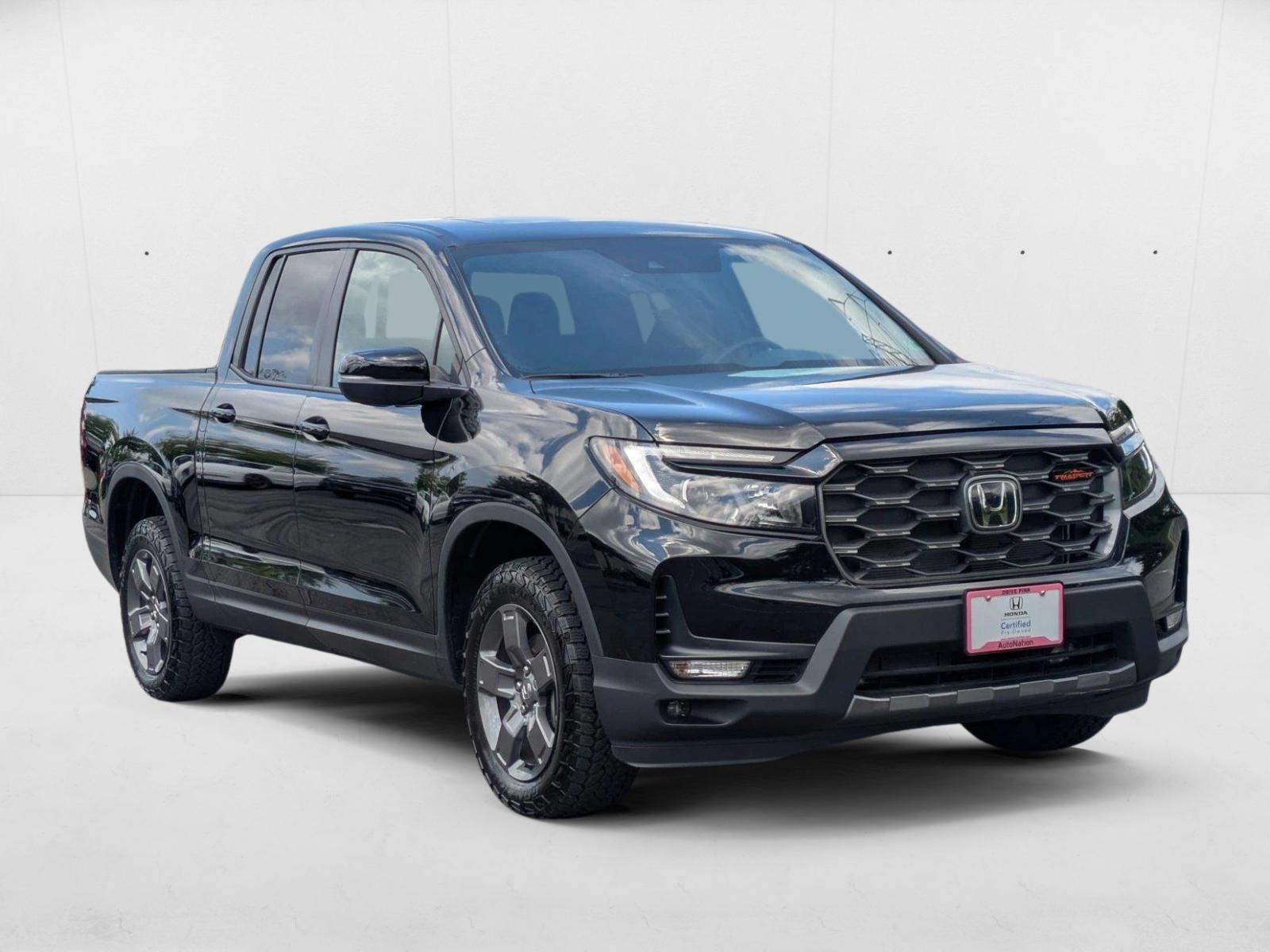 2025 Honda Ridgeline TrailSport photo 3