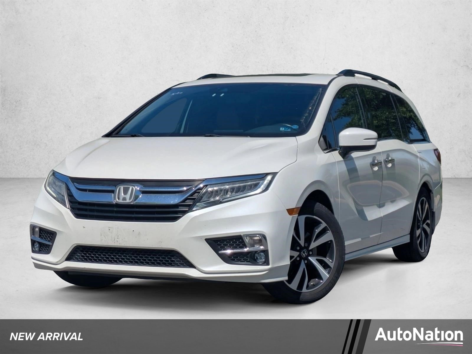 2019 Honda Odyssey Elite's photo