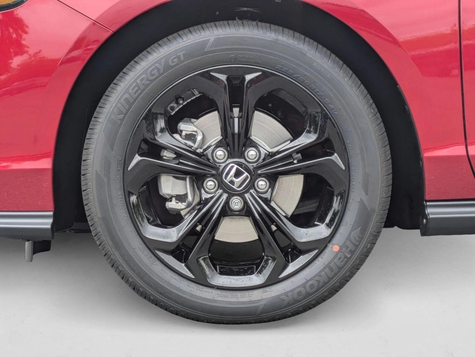 2025 Honda Accord SE - Photo 10