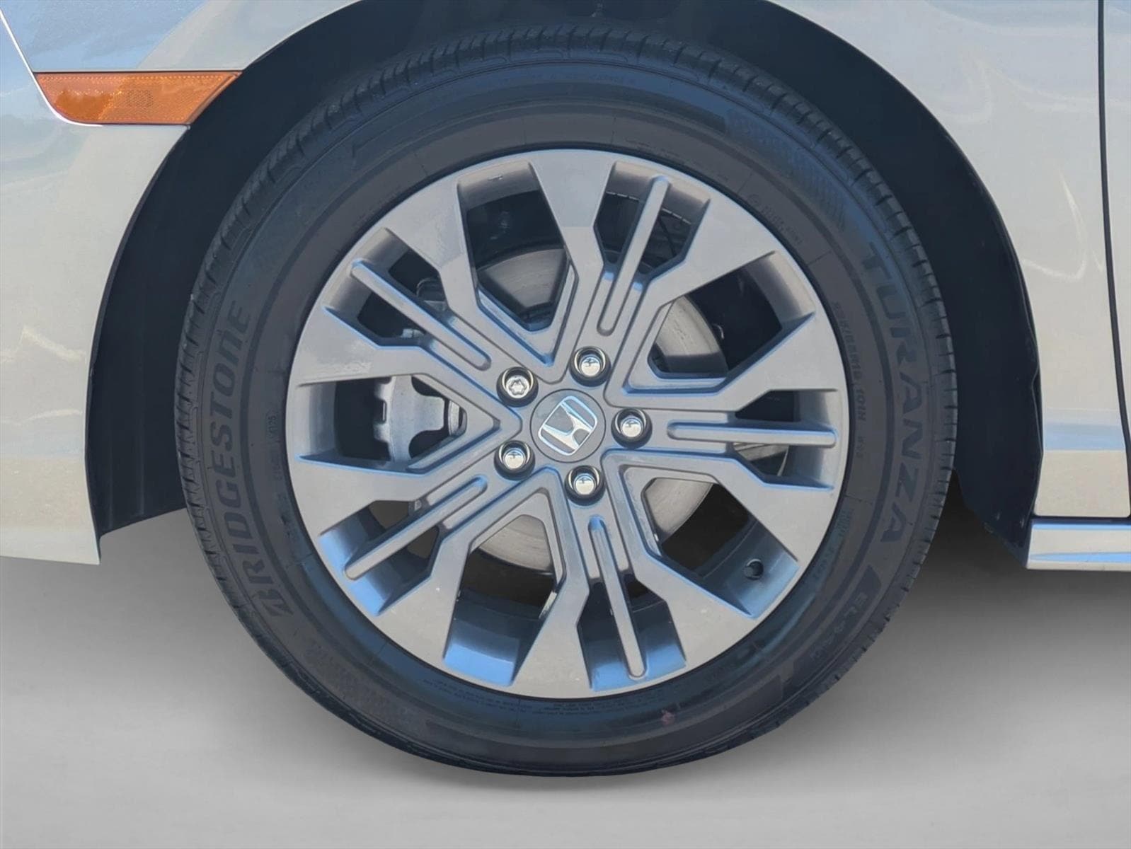 2026 Honda Odyssey Touring - Photo 27