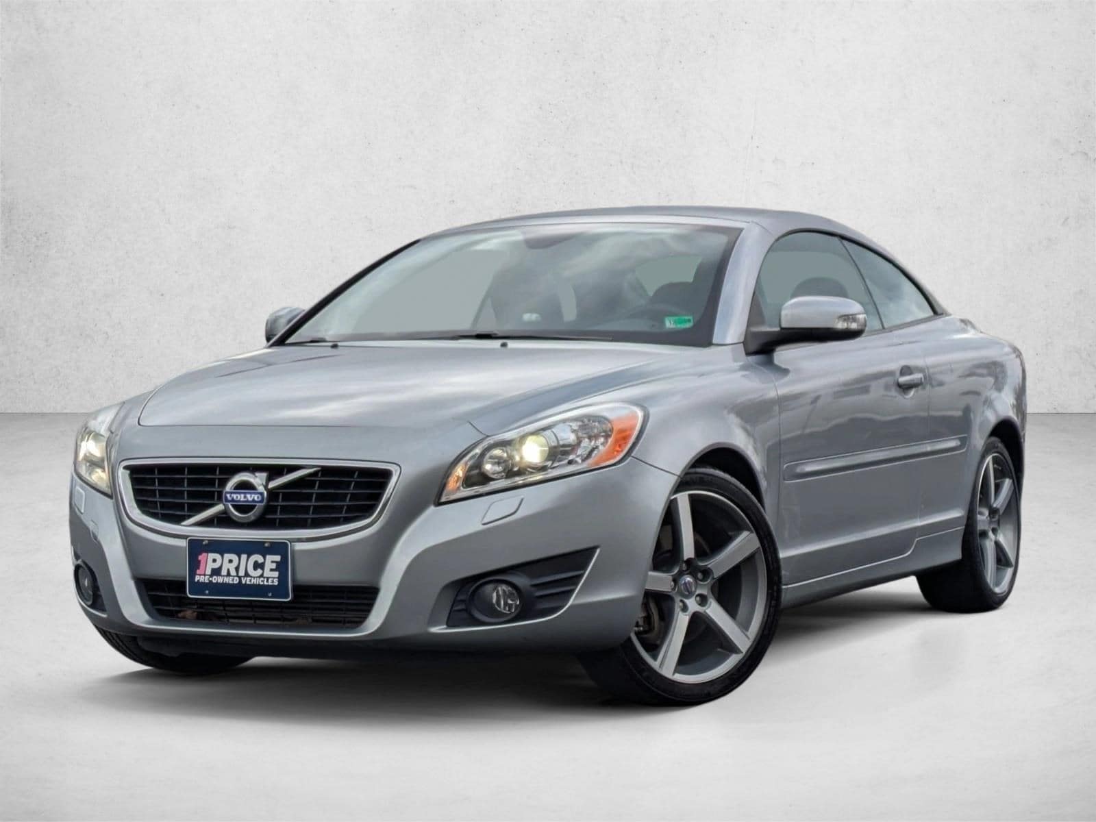 2012 Volvo C70 T5's photo