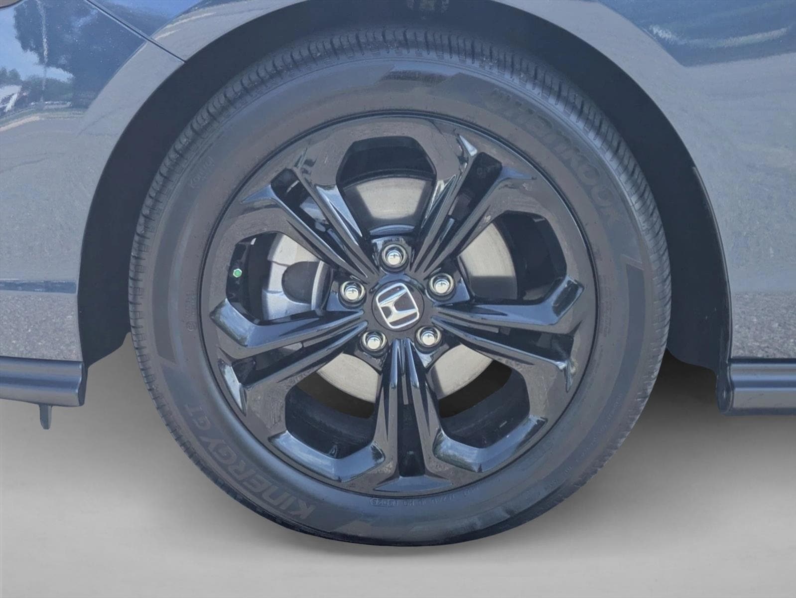2025 Honda Accord SE - Photo 24
