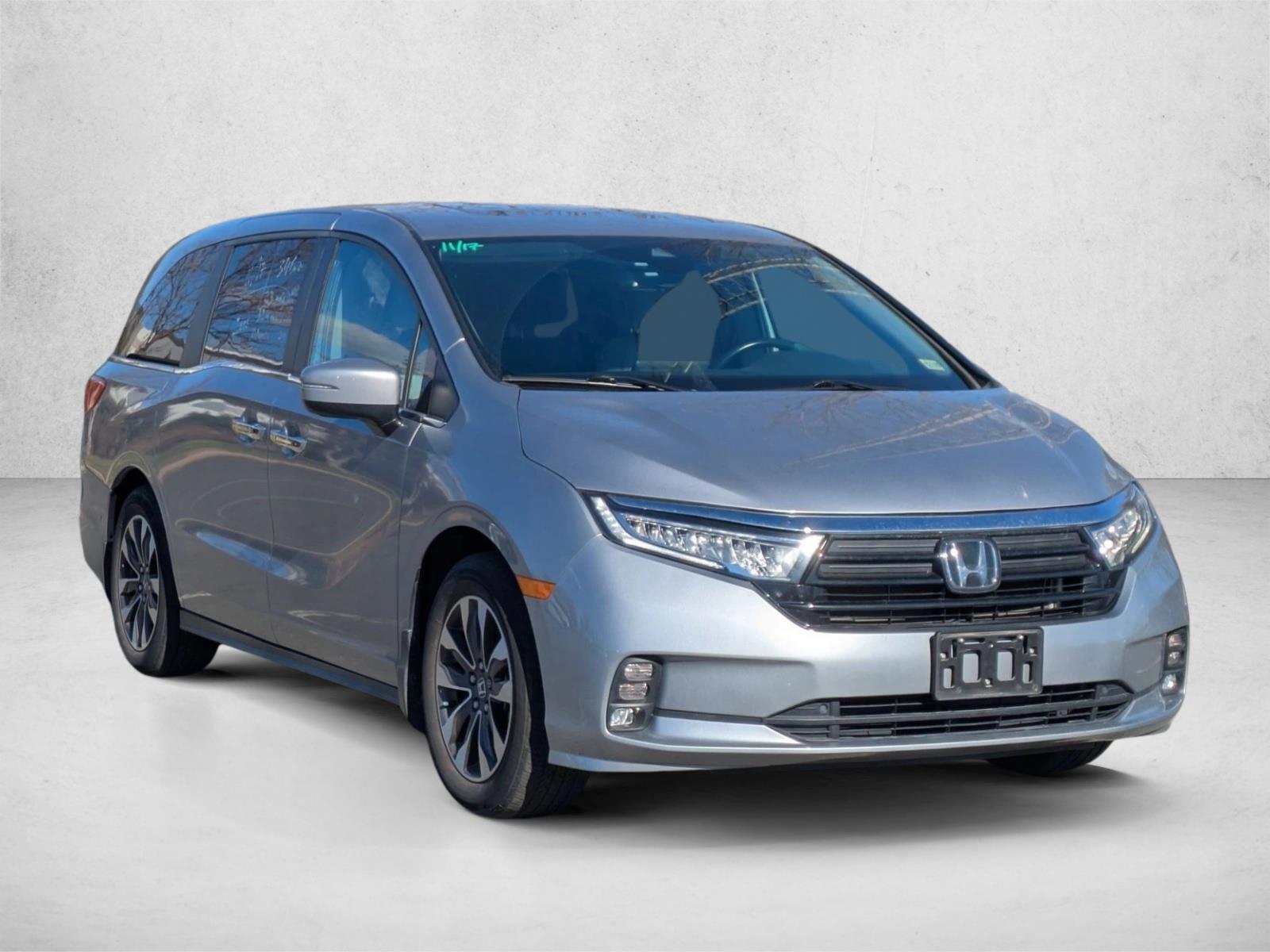 2023 Honda Odyssey EX-L photo 3