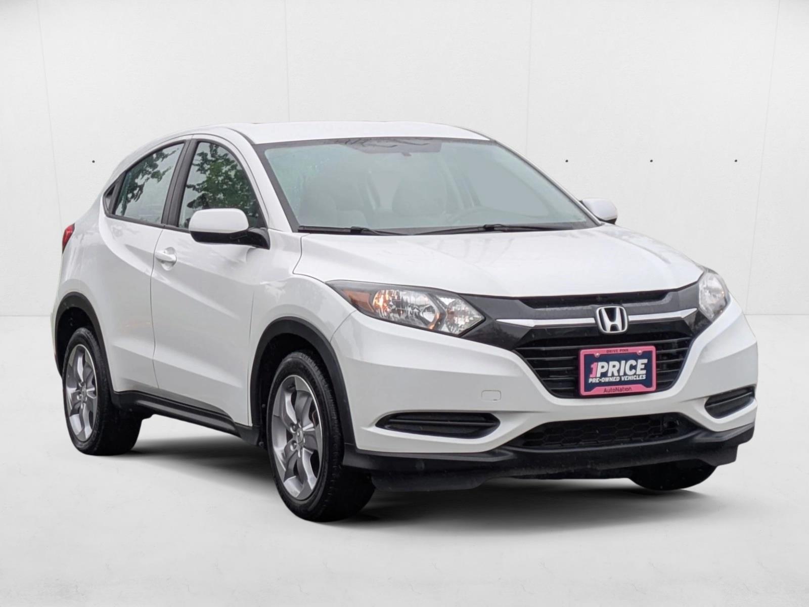 2018 Honda HR-V LX 2WD photo 3
