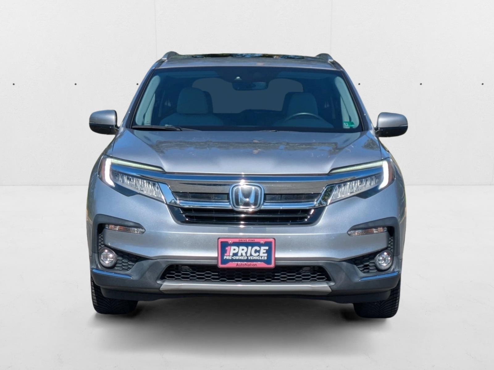 2020 Honda Pilot Touring photo 2