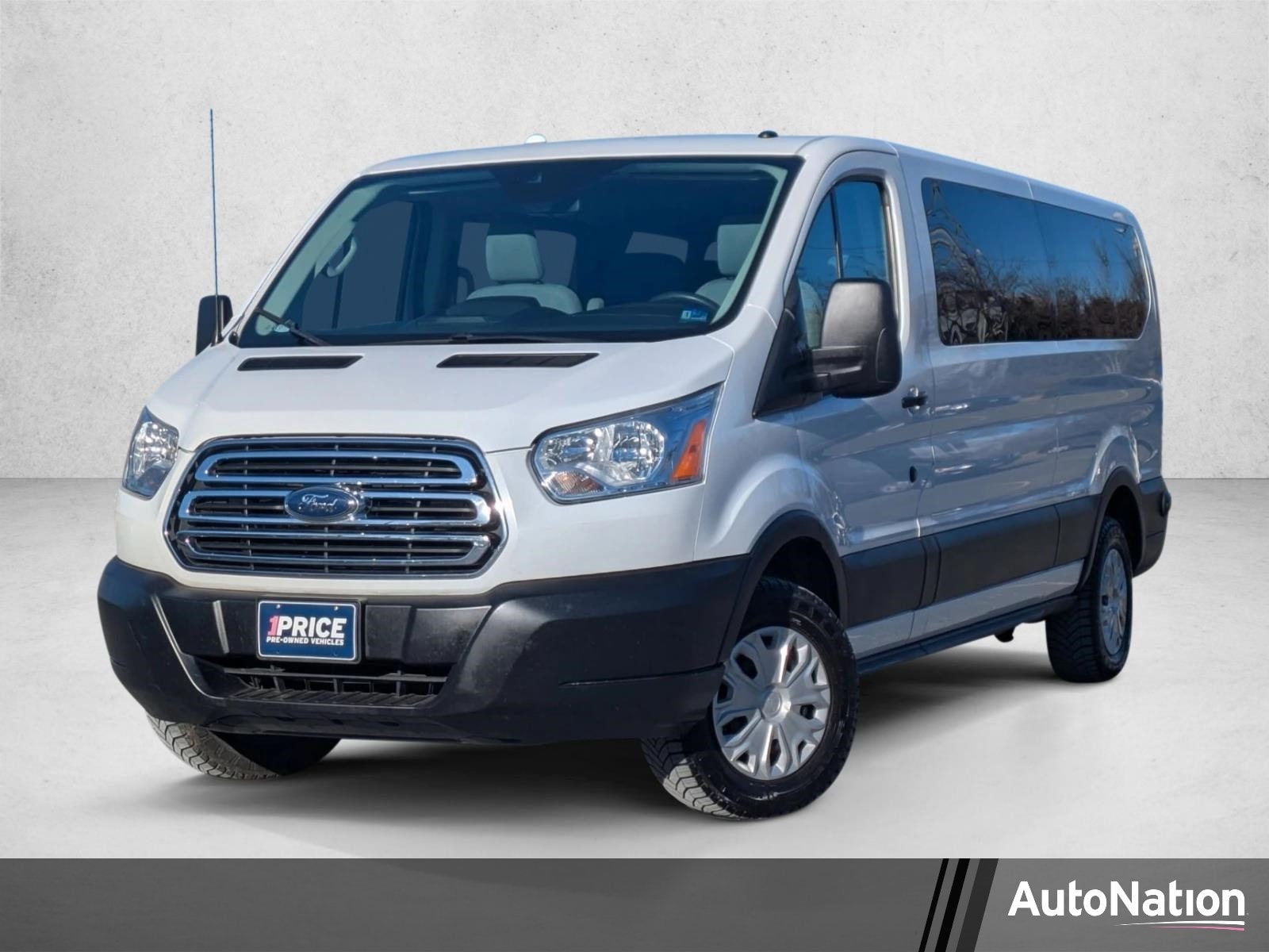 2019 Ford Transit 350 XLT Low Roof Sliding Pass. 148's photo