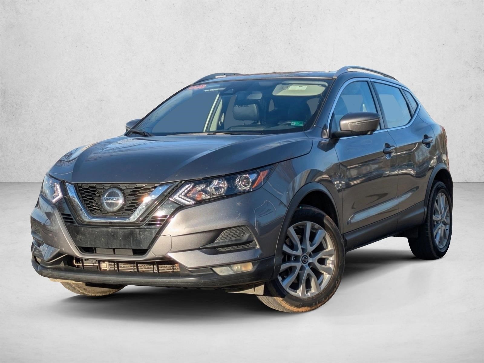 2021 Nissan Rogue Sport SV's photo