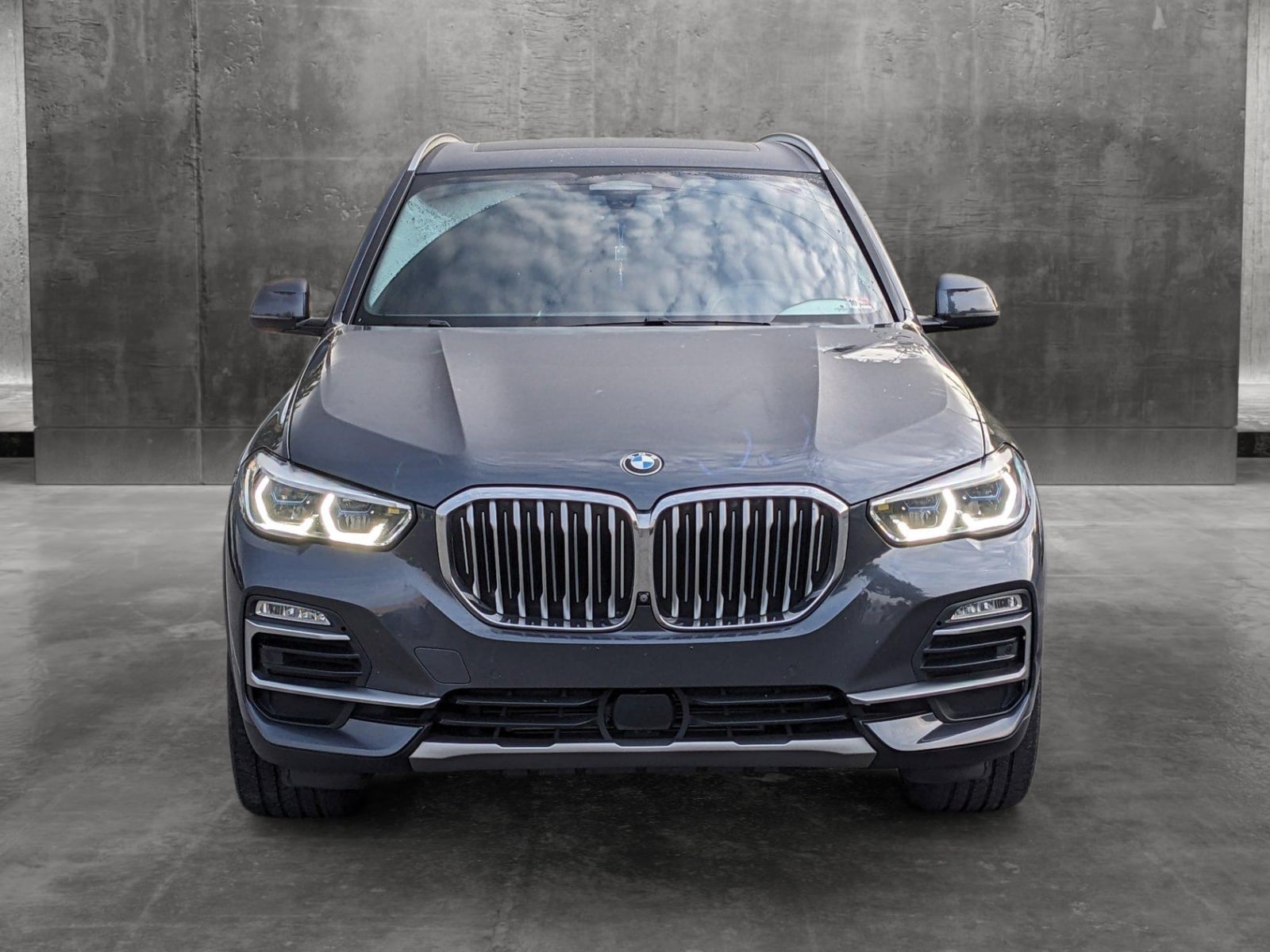 Used 2020 BMW X5 40i with VIN 5UXCR6C0XL9B83491 for sale in Sterling, VA